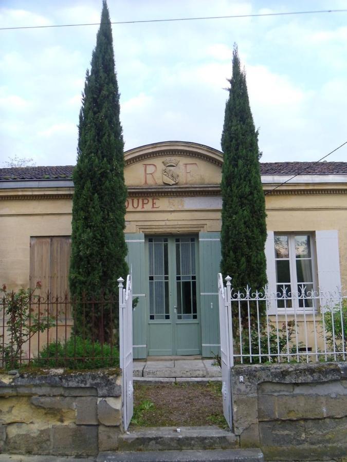 Romantic Gite Nr St Emilion With Private Pool And Views To Die For Pujols  Eksteriør bilde